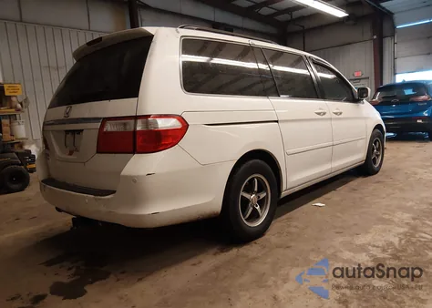 2007 Honda Odyssey Touring z USA, uszkodzony, nr VIN 5FNRL38897B051342